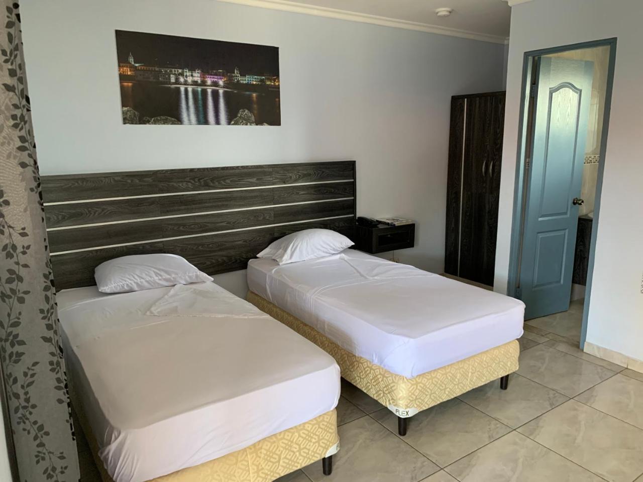 Отель Residencial Aguadulce Aguadulce  Экстерьер фото